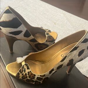 Guess Leopard Print Peep-Toe Heels